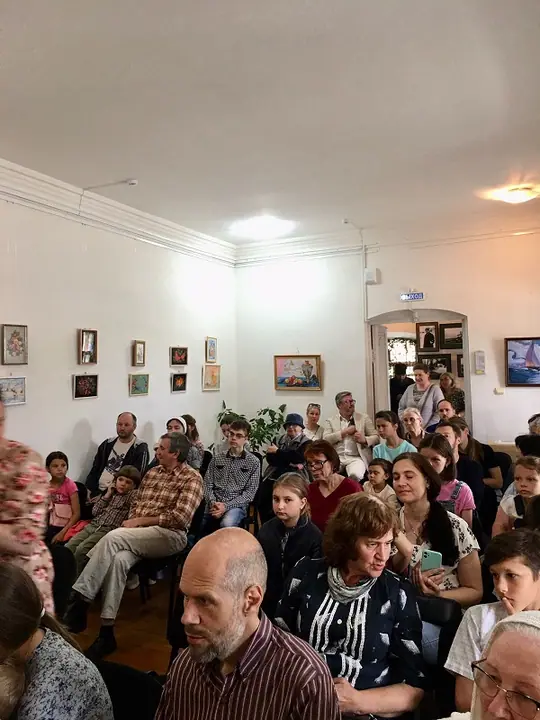 Защита итоговых работ по композиции и вручение свидетельств об окончании Студии. Июнь 2022 — фото 5