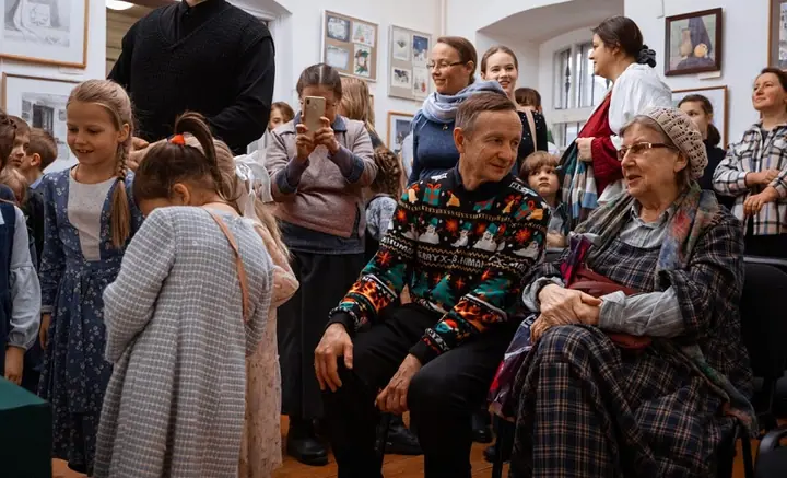 Выставка школы в доме Цыплаковых. «Достучаться до сердец» — Публикация в газете «Козельск» — фото 9