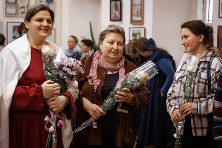Выставка школы в доме Цыплаковых. «Достучаться до сердец» — Публикация в газете «Козельск» — фото 21