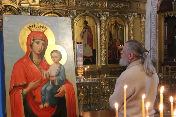 Освящение Иверской иконы Пресвятой Богородицы работы Яценко И.В. для храма Преображения (Нижние Прыски) — фото 2