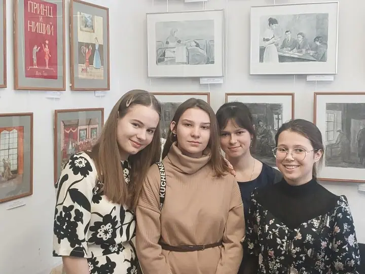 Открытие Четвёртой отчётной выставки «Художественных мастерских — студии имени игумена Илариона города Козельск» в МКЦ «Дом Цыплаковых» — фото 10