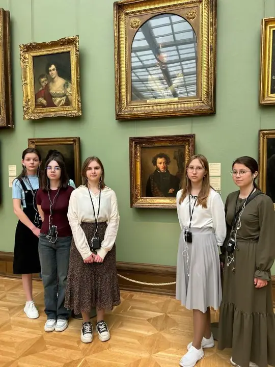 23 апреля учащиеся 2 класса посетили Кремль в Москве, а 4 и 5 классы — Третьяковскую галерею — фото 12