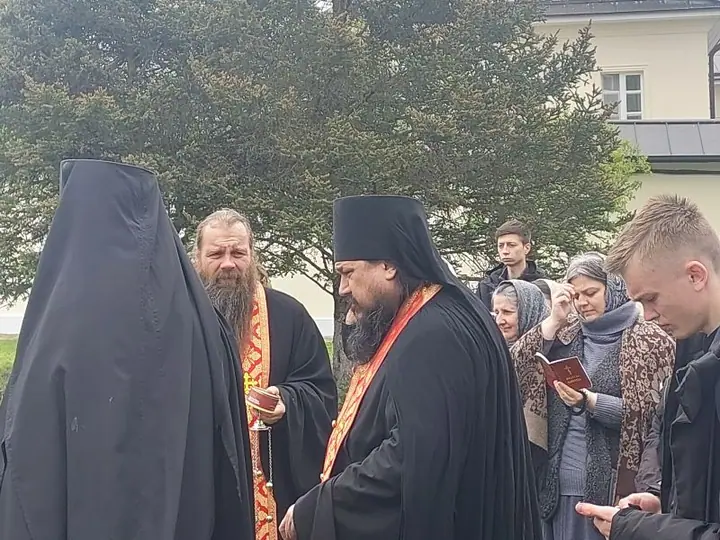 День памяти преподобного Нектария Оптинского и день Рождения игумена Илариона (Ермолаева) — фото 6