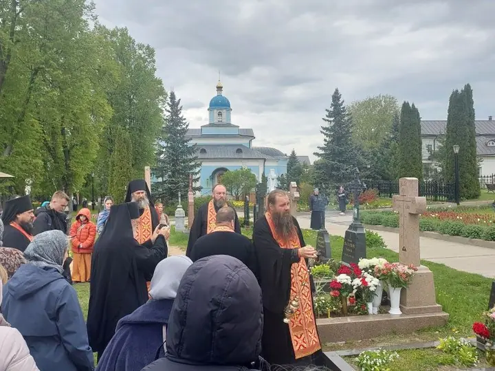 День памяти преподобного Нектария Оптинского и день Рождения игумена Илариона (Ермолаева) — фото 7