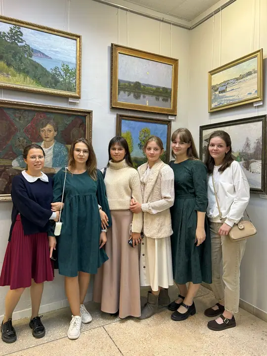 Посещение учениками выставки произведений Ильи Яценко в г. Калуге — фото 3