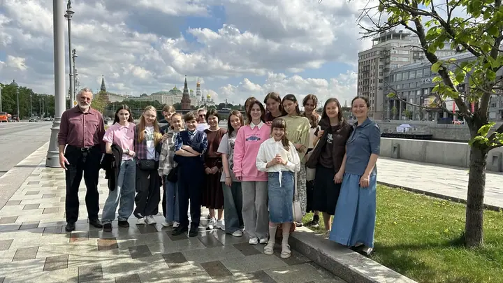 2 класс в сердце Москвы: экскурсия по Соборной площади Кремля — фото 2
