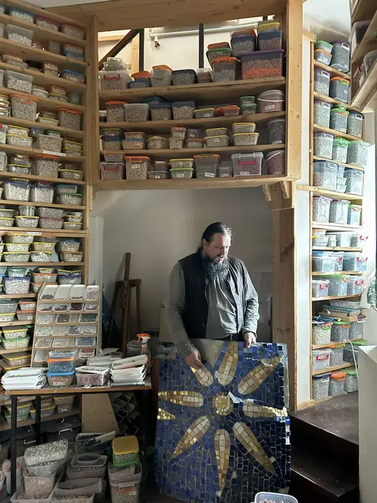 Экскурсии в мозаичной мастерской Оптиной пустыни проведены игуменом Филиппом (Перцевым) — фото 13